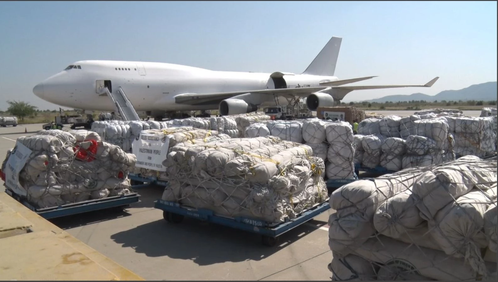 Pakistan Army, NDMA send first aid shipment for Palestinians