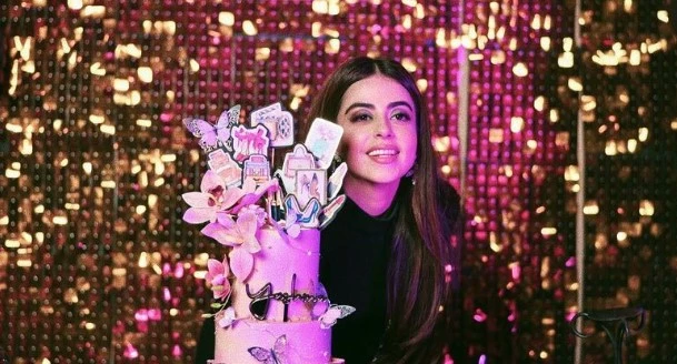 Yashma Gill celebrates birthday in style