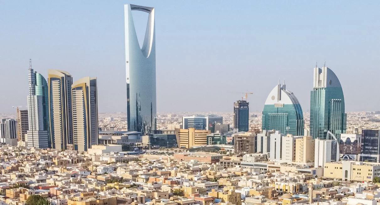 Business elite flock to Saudi as Gaza war casts shadow