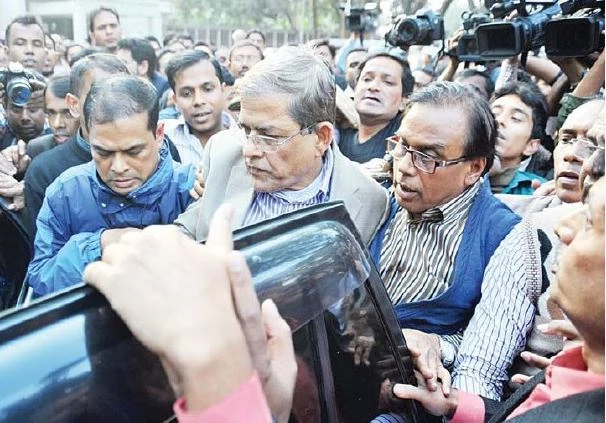 Bangladesh charges opposition party leadership with murder