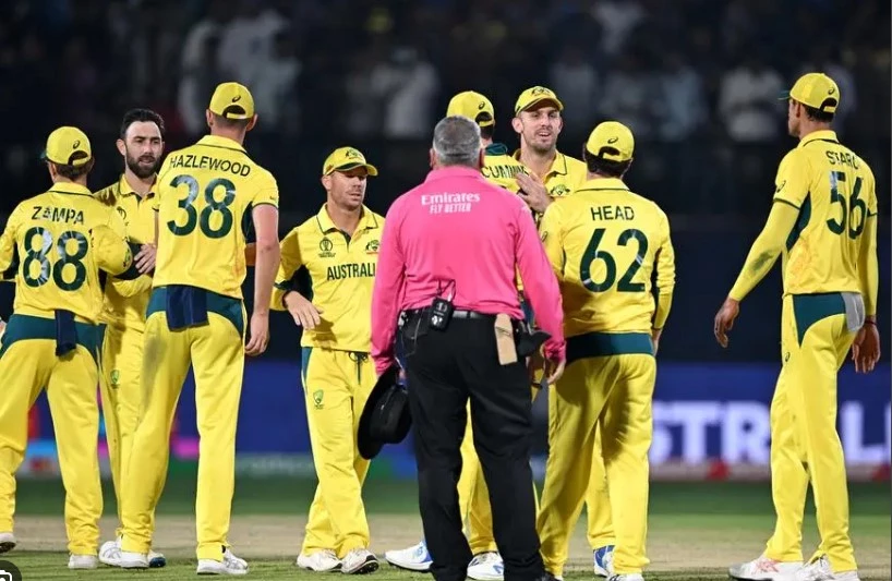 Australia prepare to strike final blow on old enemy England