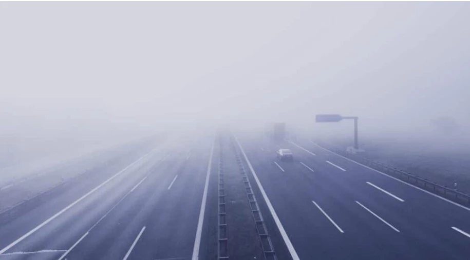 Fog shuts down two sections of motorway in Punjab
