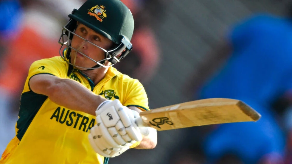 Australia reach 286 against England in key World Cup clash