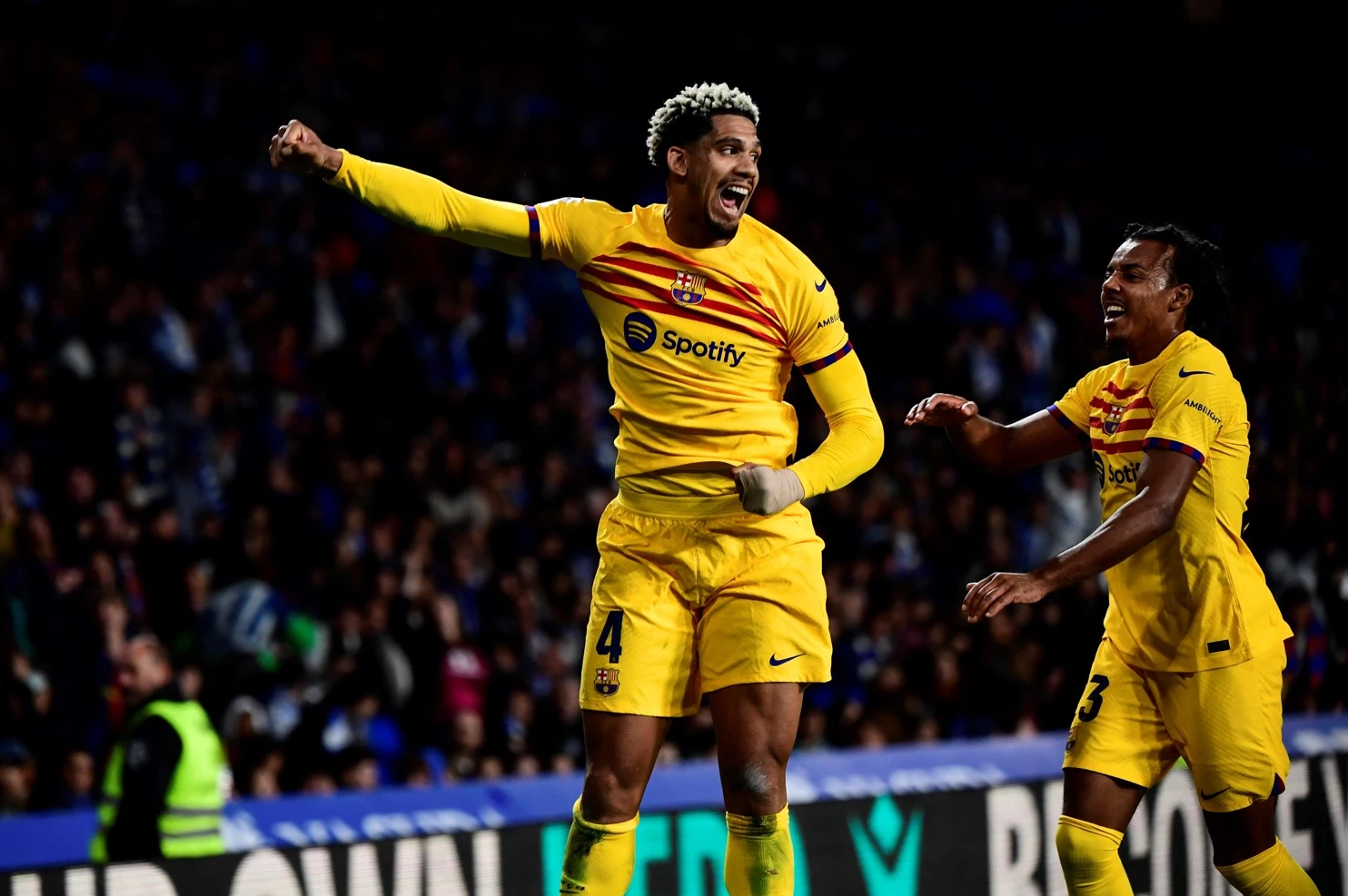 Barca snatch 'inexplicable' win at dominant Sociedad, Girona top Liga