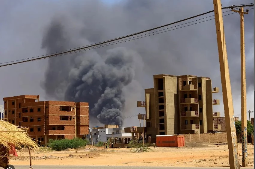 More than 20 killed in Sudan after shell hits market