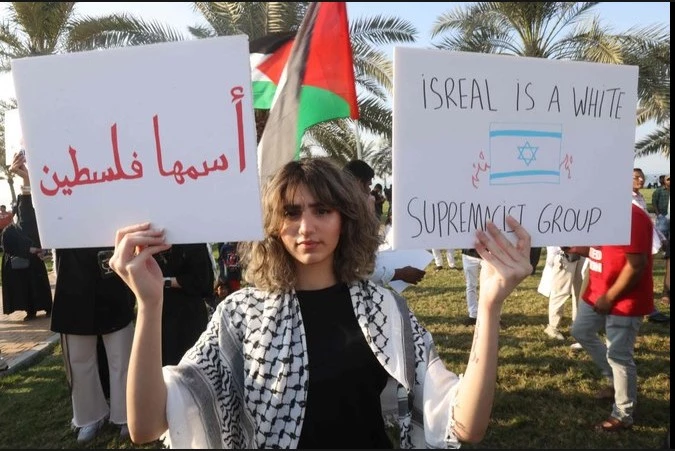 Anti-West boycott sweeps Mideast