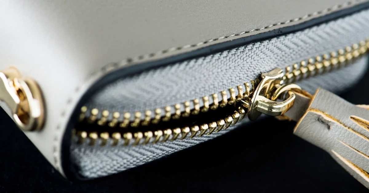 Zips don't lie: the secret behind a true luxury handbag