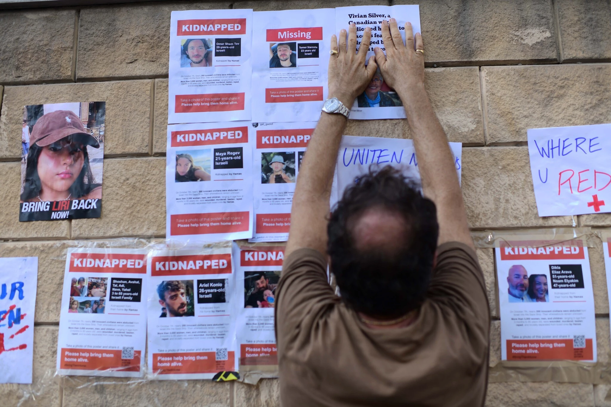 Source close to Hamas says talks underway for release of 12 hostages