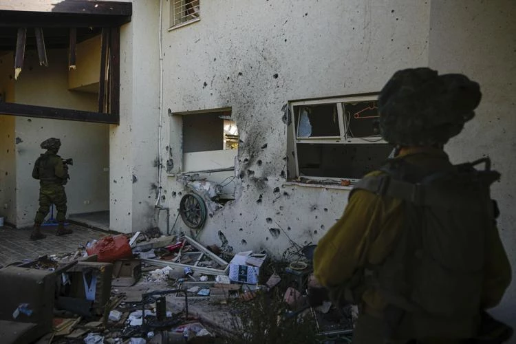 Health ministry in Hamas-run Gaza says war death toll hits 10,812