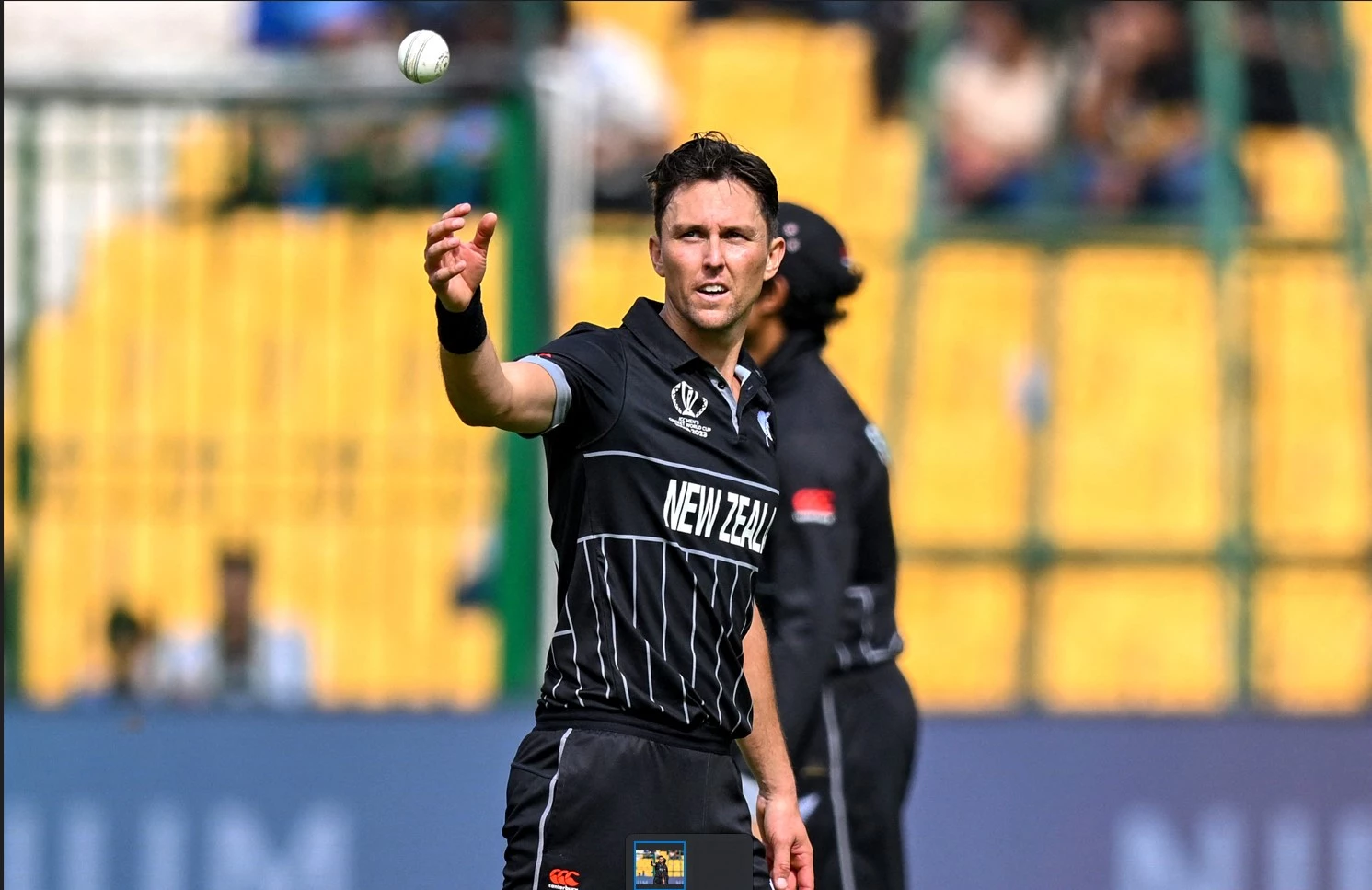 New Zealand bowl out Sri Lanka for 171 in key World Cup clash
