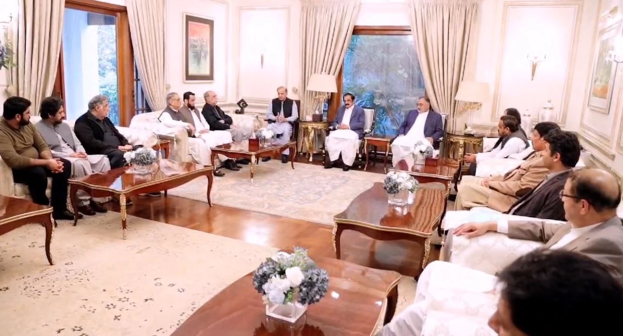 Five ex-MPs join PML-N at meeting with Shehbaz Sharif