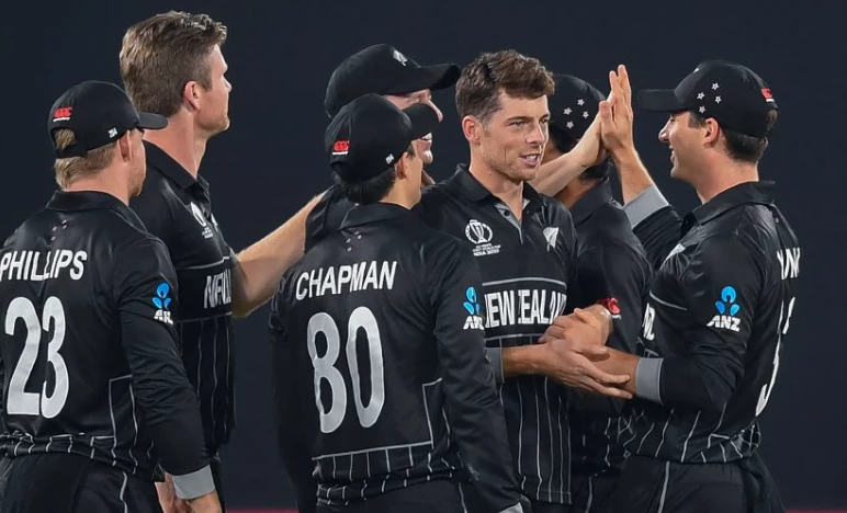 New Zealand into World Cup semi-finals as Pakistan crash out