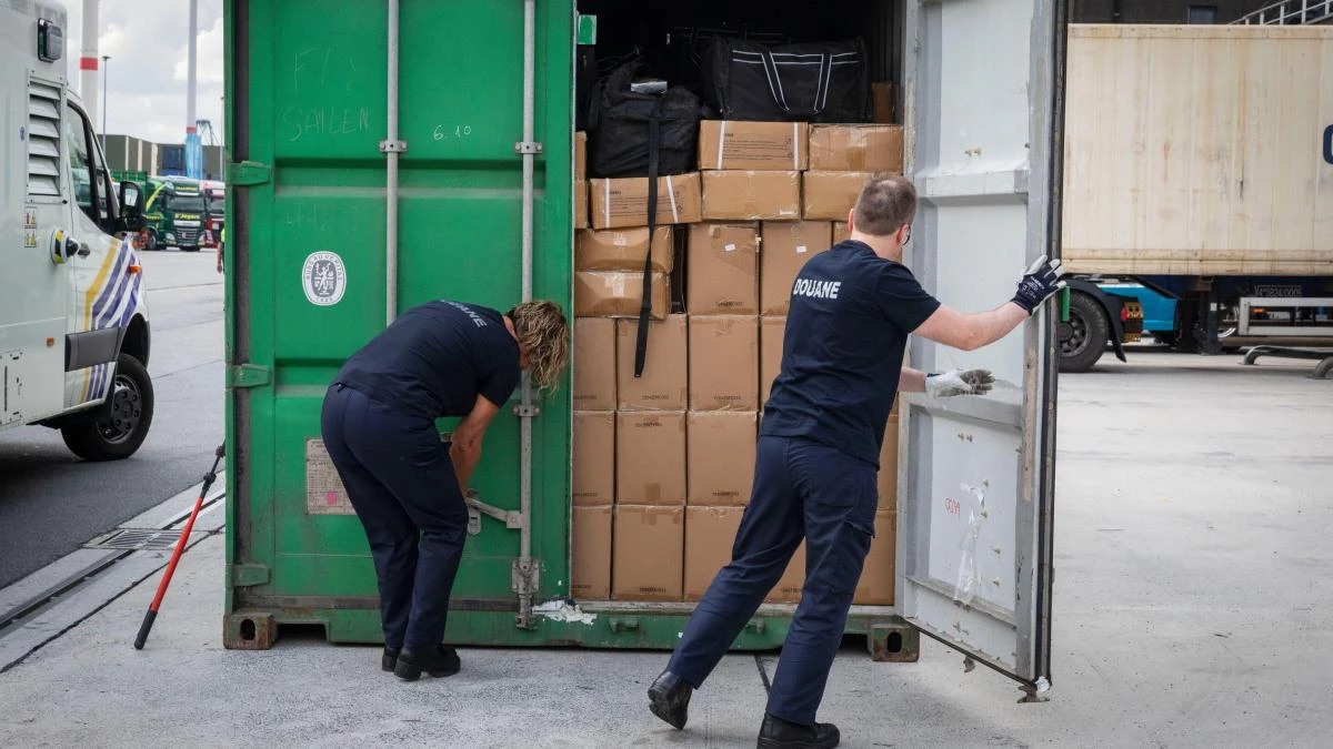 Belgian police seize nearly 700kg of cocaine at truck stop