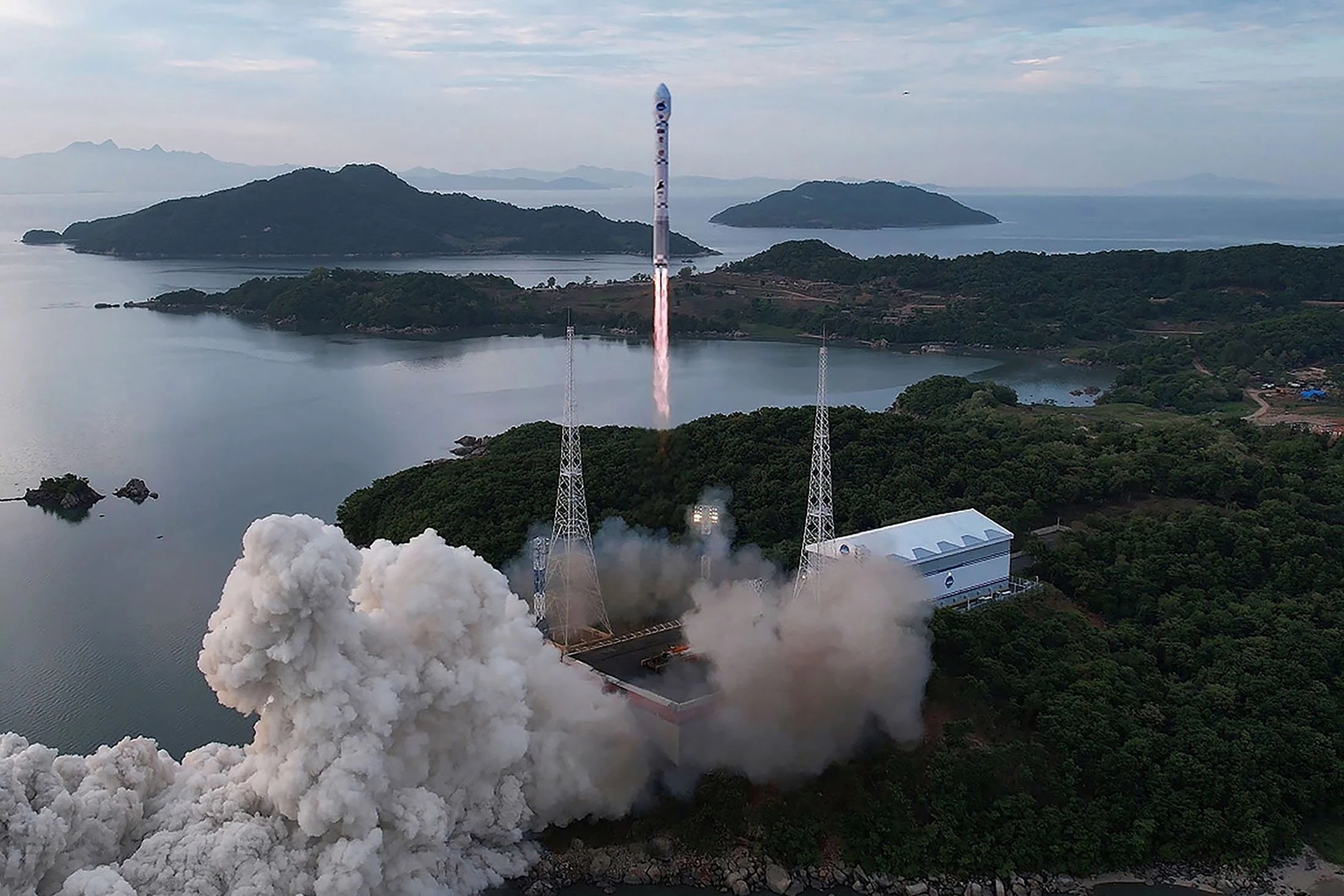 US, S Korea, Japan to share N Korea missile warning data