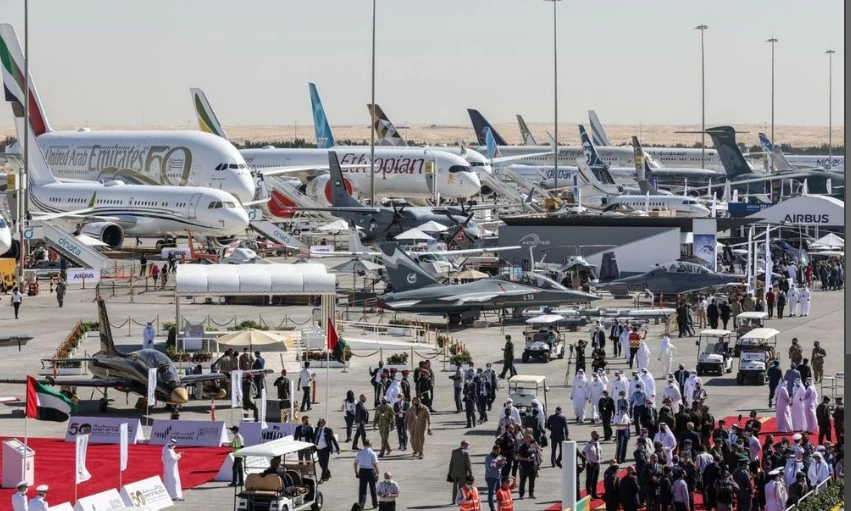 Boeing kicks off Dubai Airshow with 45-plane order