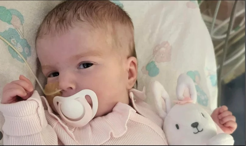 Critically ill UK girl dies following court battle