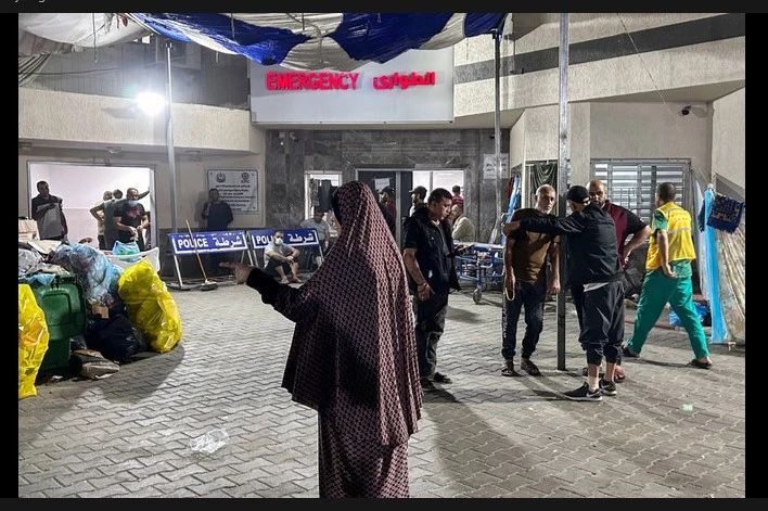 Gaza communications down as Israel searches main hospital