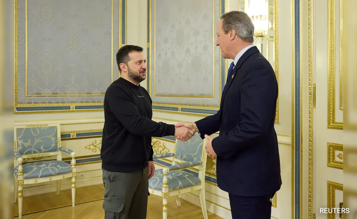 UK's Cameron vows military support on surprise Ukraine visit