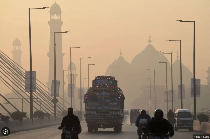 Lahore, with AQI 251, again ranked as world’s most-polluted city