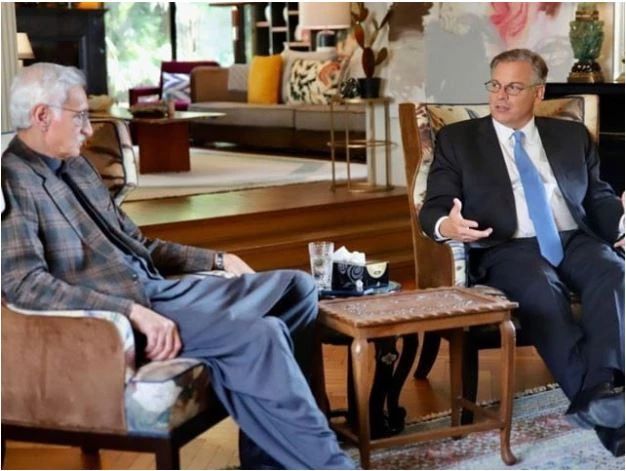 US envoy meets Tareen, discusses elections, economic reforms