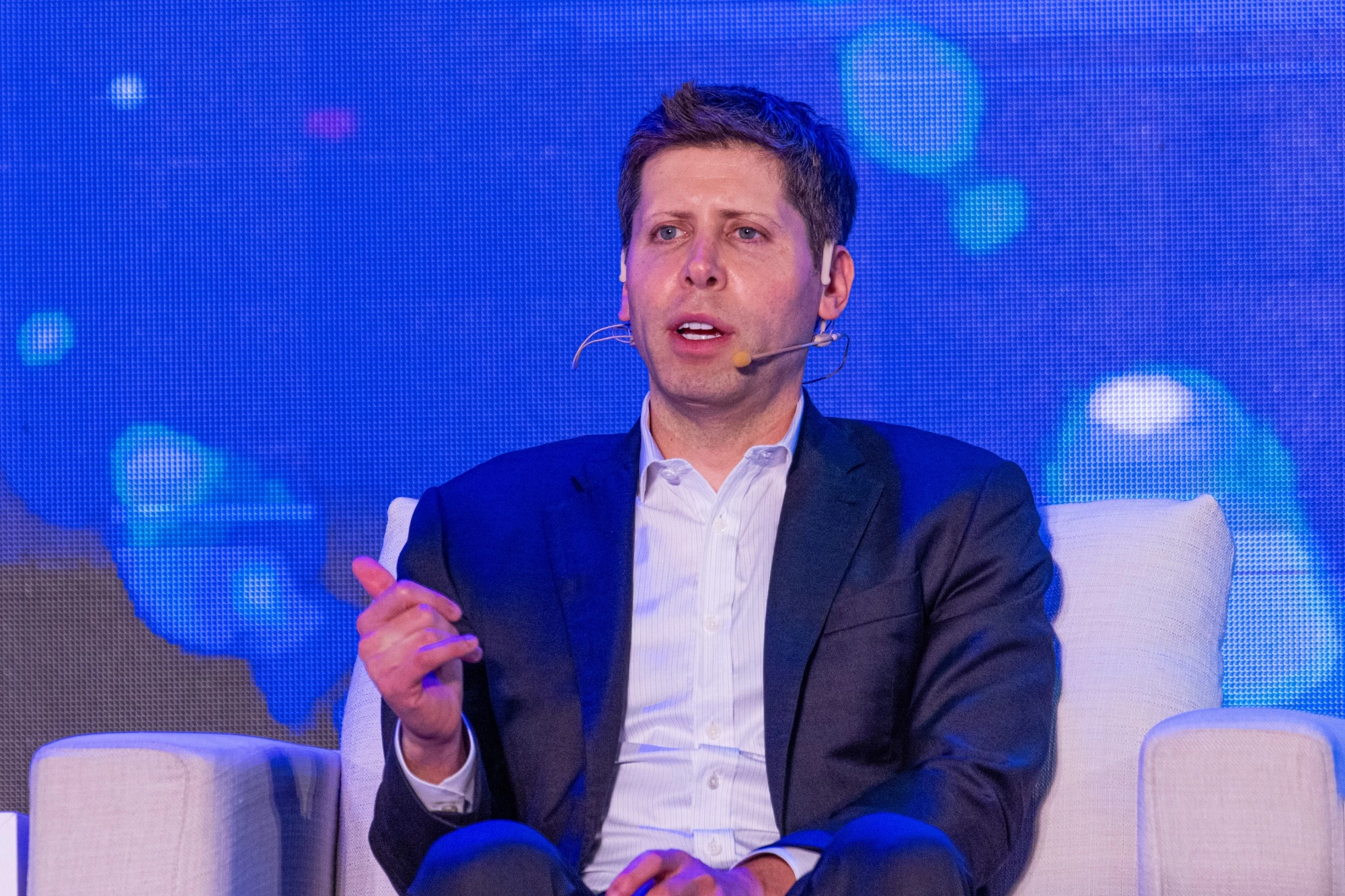 Investors in OpenAI seek return of fired CEO, US media report