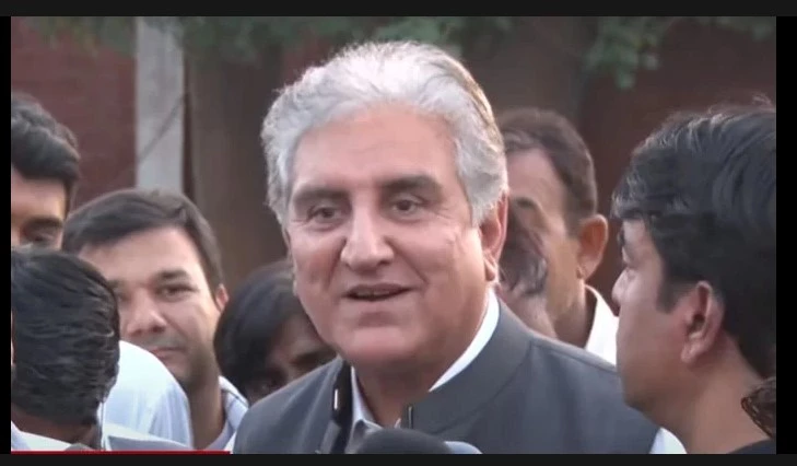 Qureshi moves Supreme Court for bail in cipher case