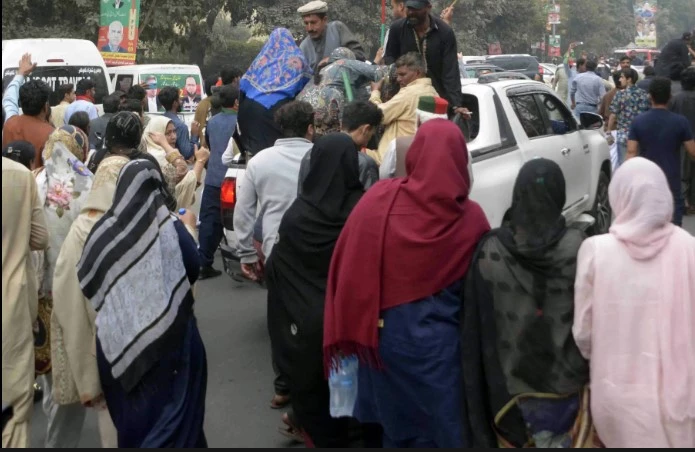 Citizens protest against Imran Khan outside Adiala Jail