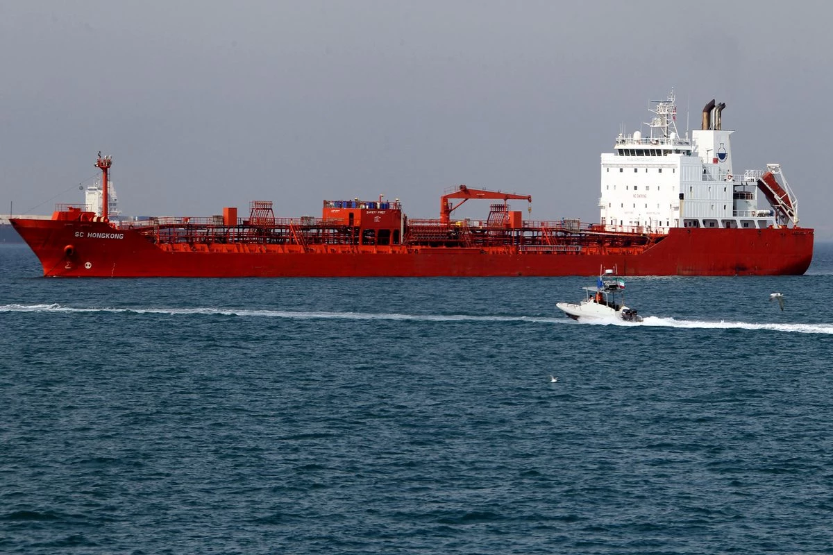 US detained five who boarded tanker off Yemen: Pentagon