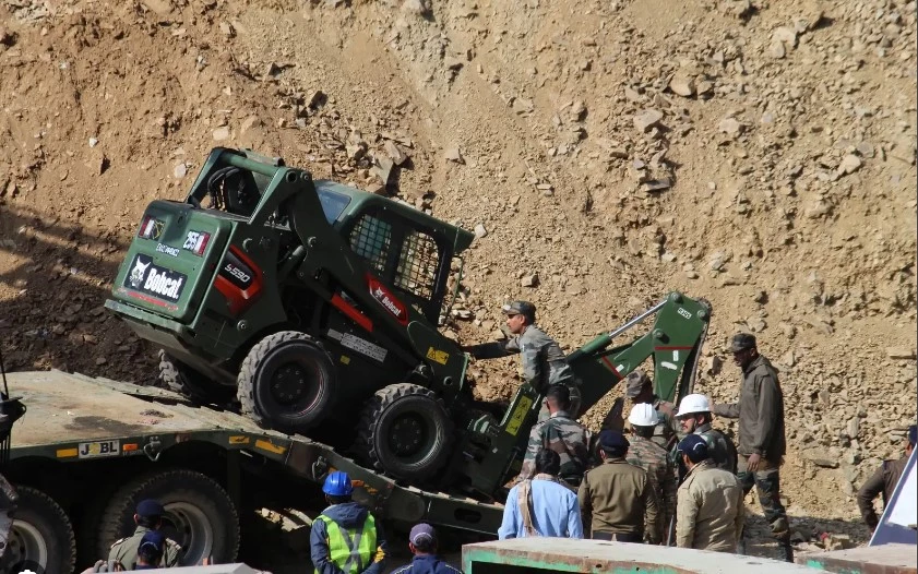 11 killed as South Africa platinum mine lift plunges