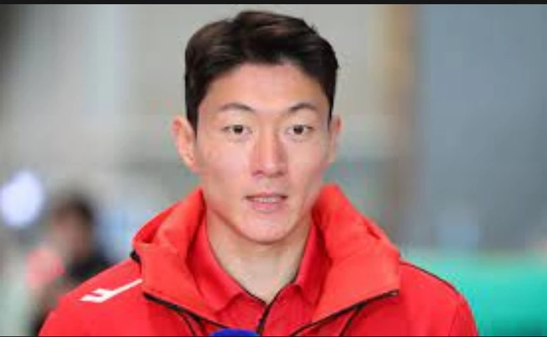 South Korea suspends striker Hwang Ui-jo over sex video investigation