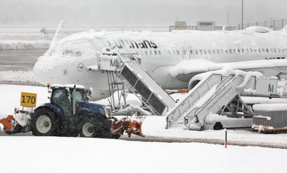 Over 700 flights cancelled as Germany sees heavy snowfall