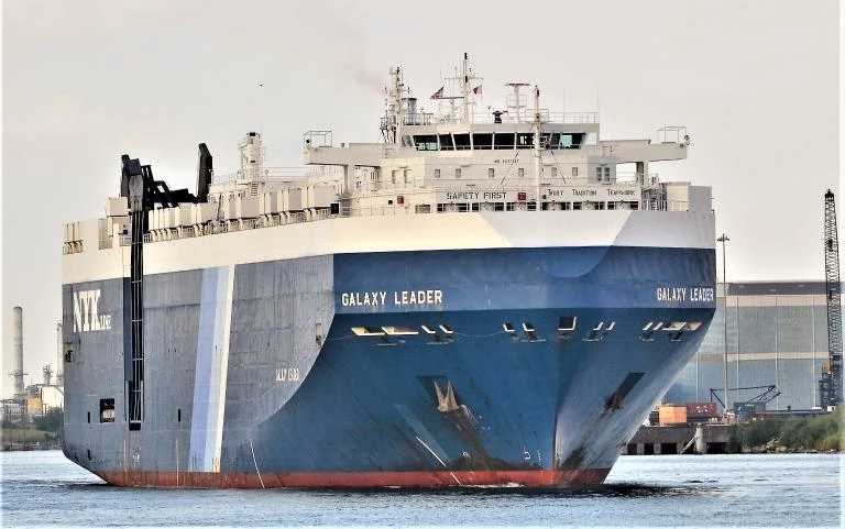 Yemen rebels claim attacks on two ships in Red Sea