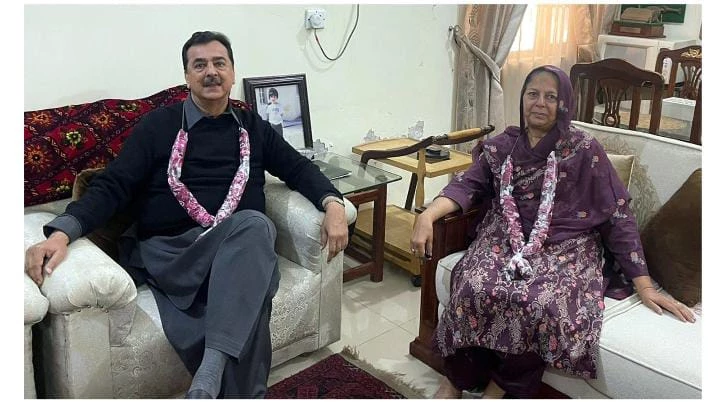 PTI women's wing leader joins PTI