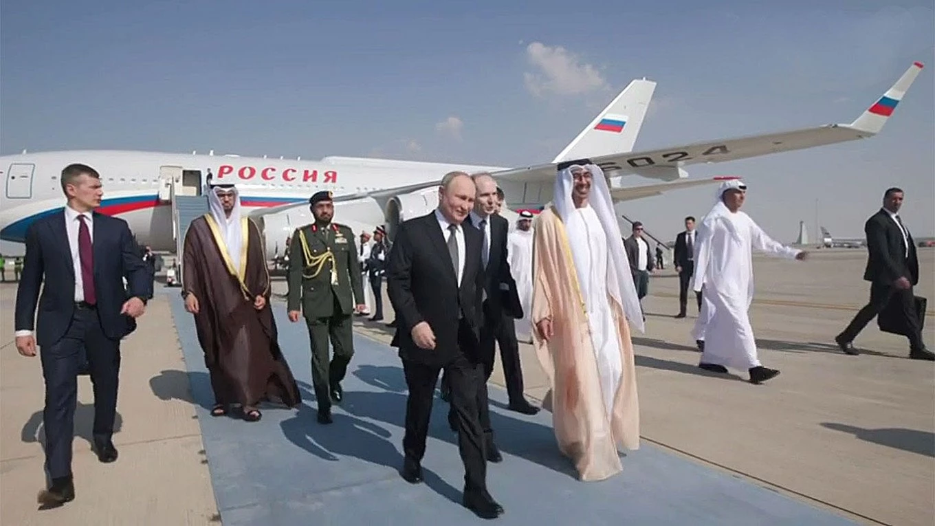 Putin lands in Abu Dhabi on Middle East visit