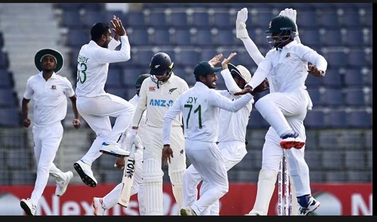 Spinners drag Bangladesh back into contest as Kiwis teeter on 55-5