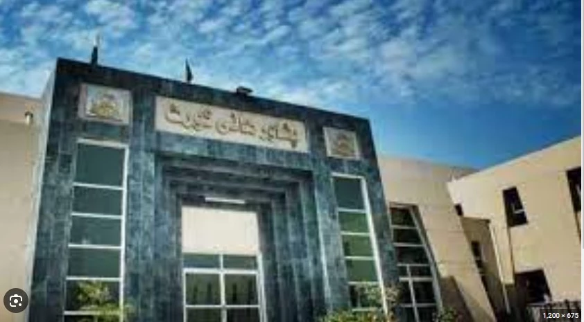 PHC bars ECP from giving verdict in PTI intra-party elections case