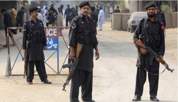 Five security personnel martyred in terrorist attacks on police in Tank, Khyber