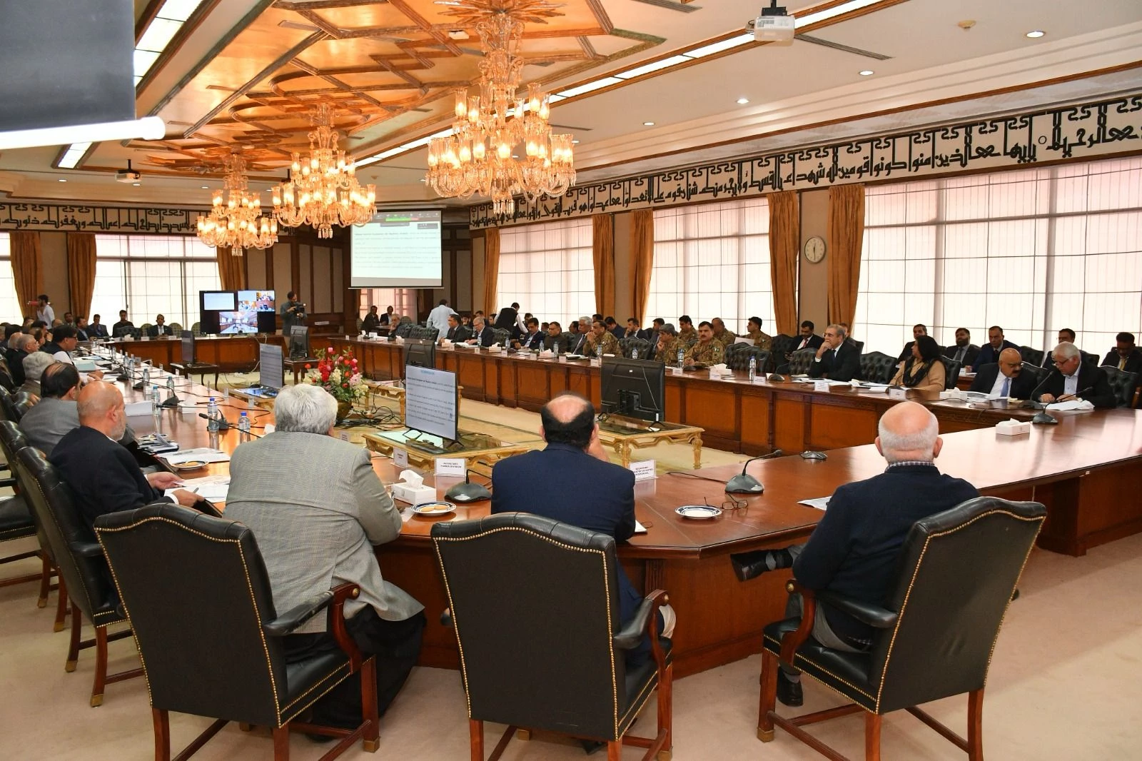 SIFC visa facility approved in high-level meeting