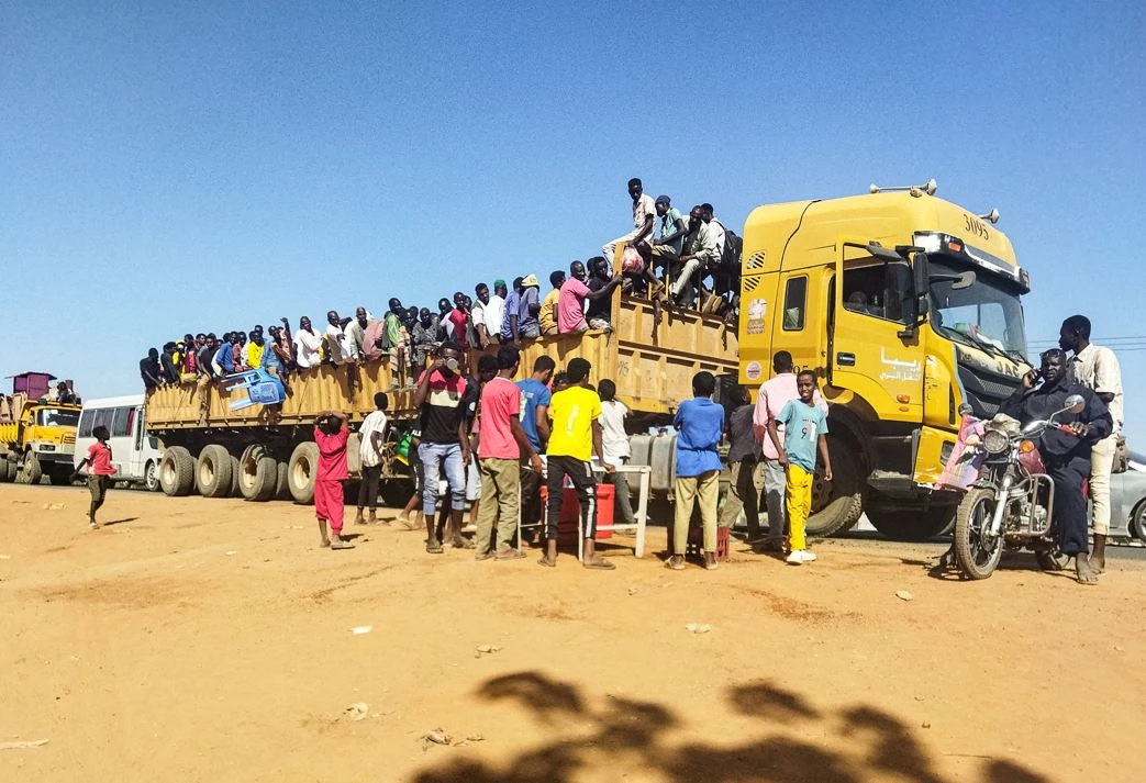 US urges Sudan fighters to halt advance on aid hub
