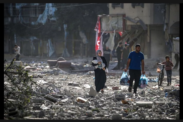 New Gaza truce efforts as aid system nears collapse