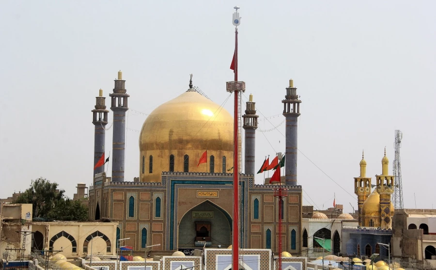 Hazrat Lal Shahbaz Qalandar shrine manager steals gold worth over Rs12million