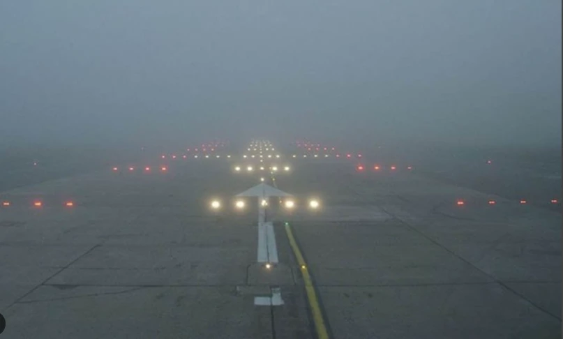 Heavy fog affects flight operations at Lahore Airport