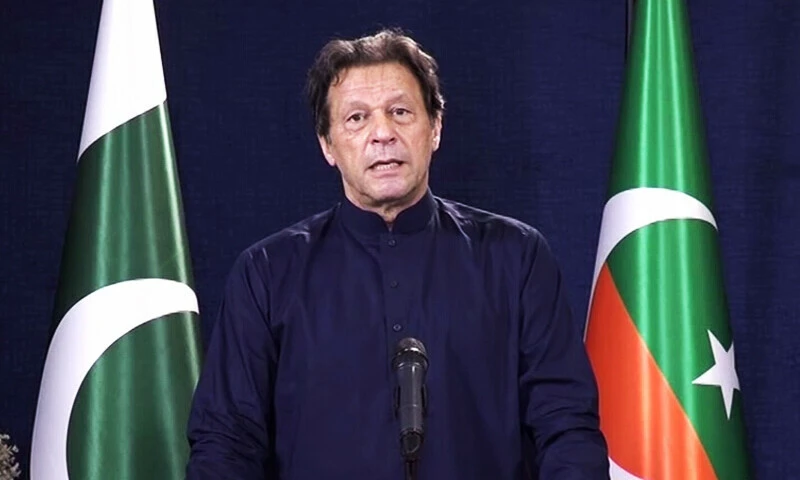 Imran Khan pays Rs200,000 fine to ECP