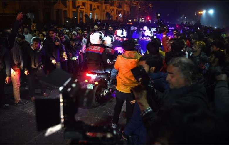 Lahore CTO orders crackdown on rioters, one-wheelers on New Year night