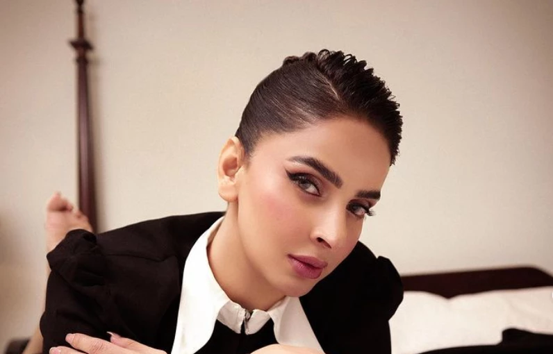Saba Qamar finally meets 'best buddie' after 10 years