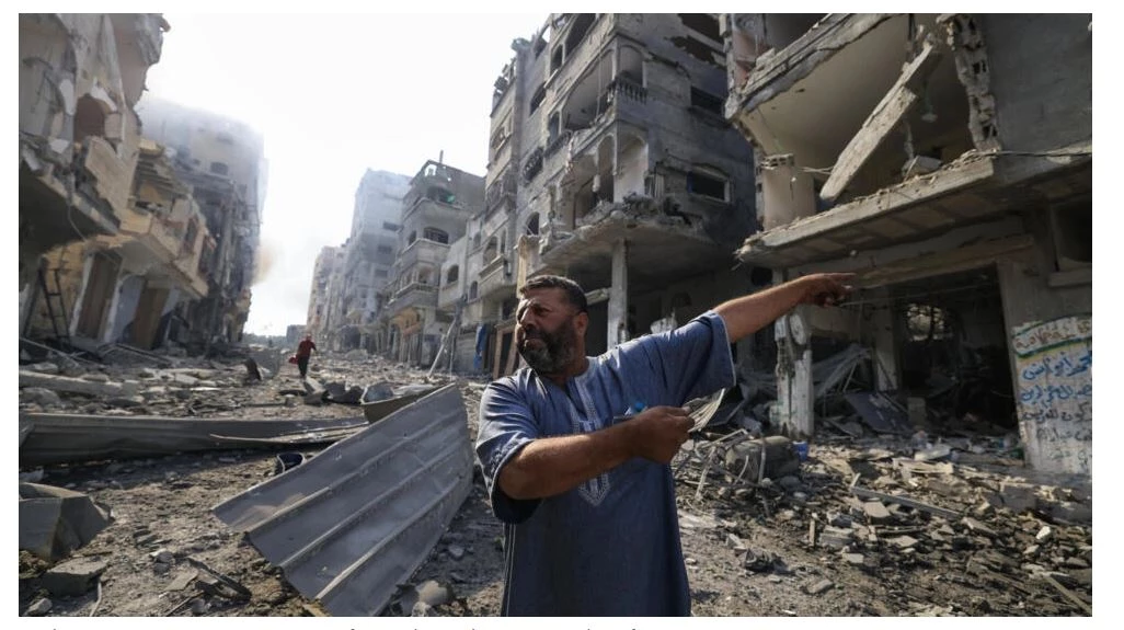 Israeli strike kills former Palestinian minister: agency