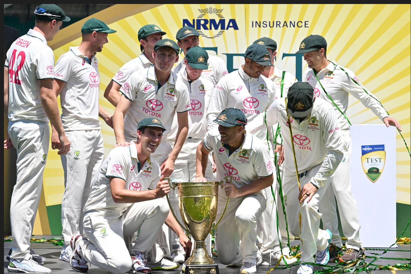 Australia sweep Pakistan series winning Sydney Test by 8 wickets