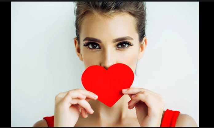 Secret love will no more be a secret, stars warn folks