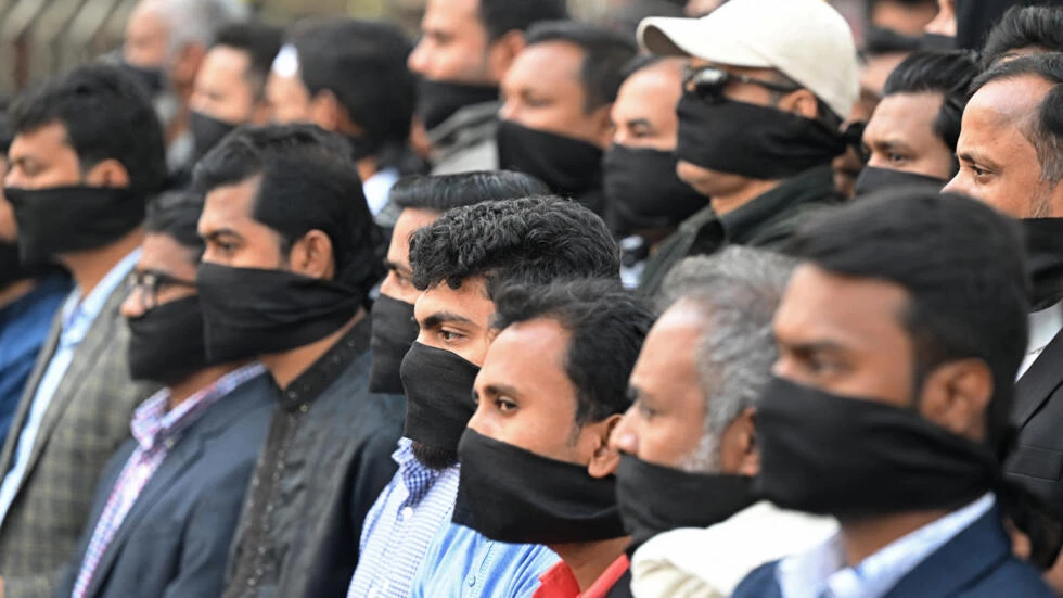 UK says boycotted Bangladesh poll not 'democratic'