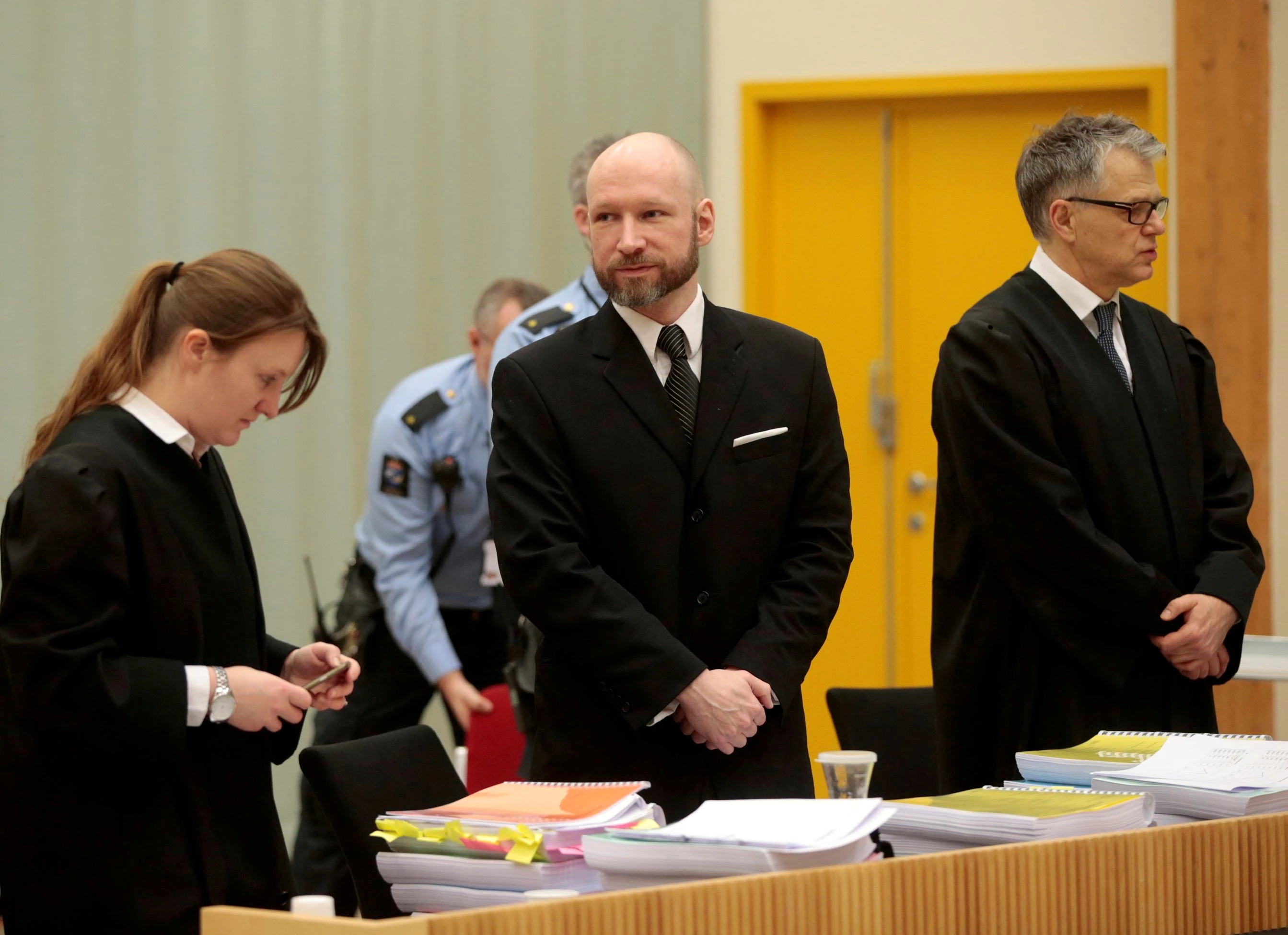 Breivik says Norway trying to 'push me to suicide'